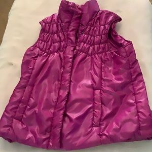 Izod Magenta Vest. Poly Filled. Ruching front and back. Size Large EUC